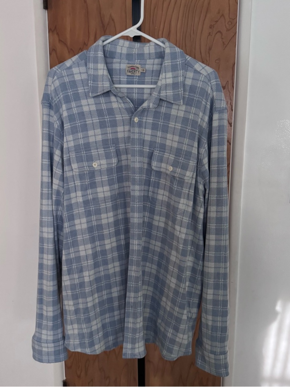 Faherty Blue & White Plaid Long-Sleeve Button-Down Shirt